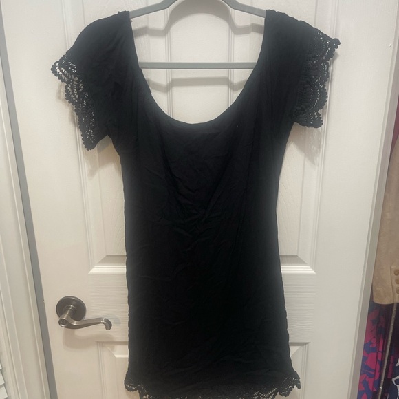 Chic Black Lace Sleeve Mini Dress - Picture 11 of 12